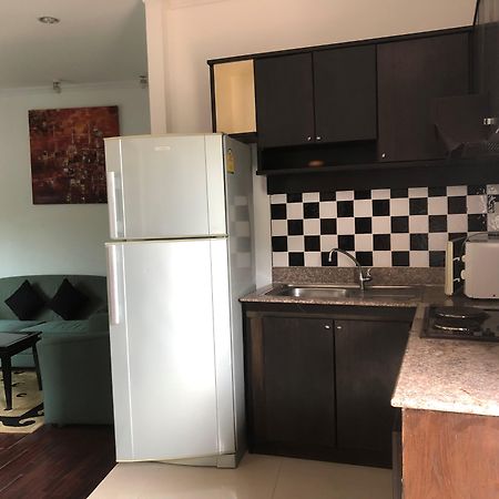 Orchid Kathu Heights Service Apartments Екстериор снимка