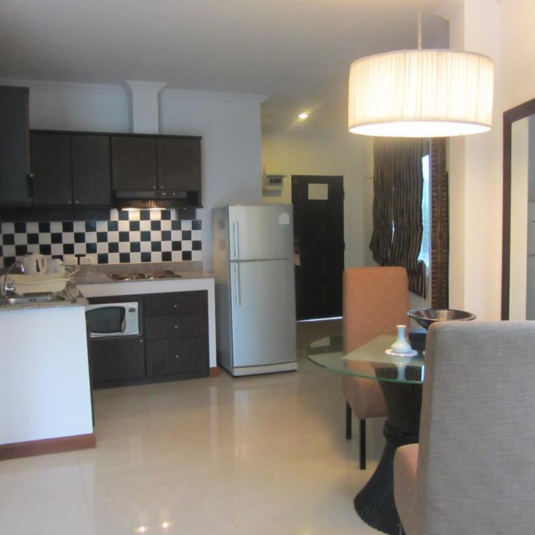 Orchid Kathu Heights Service Apartments Екстериор снимка