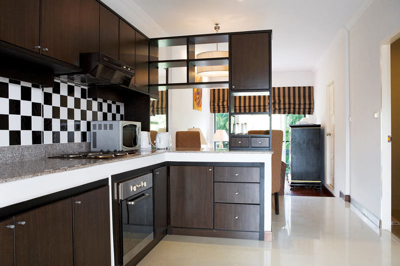 Orchid Kathu Heights Service Apartments Екстериор снимка
